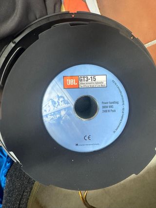 Subwoofer JBL gt3 y Etapa Sony
