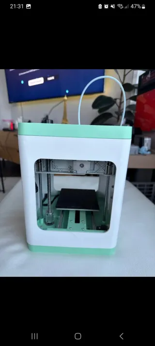 Impresora 3D Entina Blanca y Verde