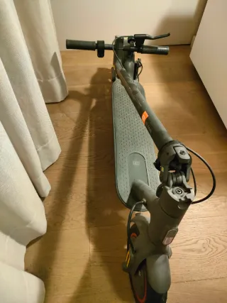 Patinete Eléctrico Xiaomi Gris