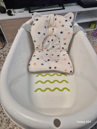 Bañera infantil con almohada