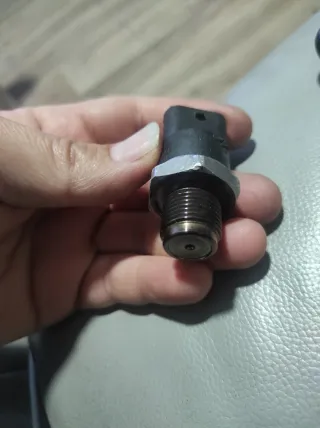 Sensor Riel Renault Mascott Bosch