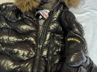 Giacca Blauer nera con cappuccio