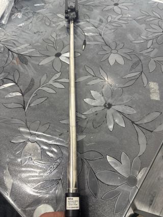 Palo selfie Qilive con cable