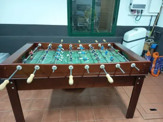 Futbolín de madera