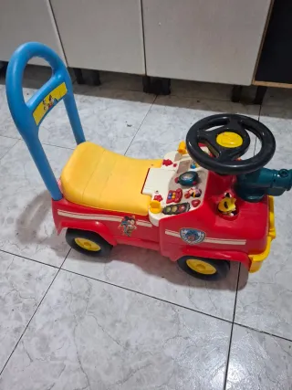 Correpasillos infantil rojo y azul