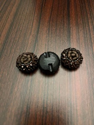 3 bottoni vintage decorati