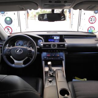 Lexus IS 2,5 300H 2014