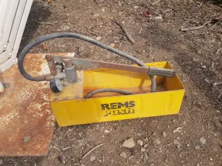 Bomba de comprobación REMS