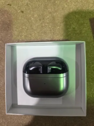 Samsung Galaxy Buds3 + Cargador