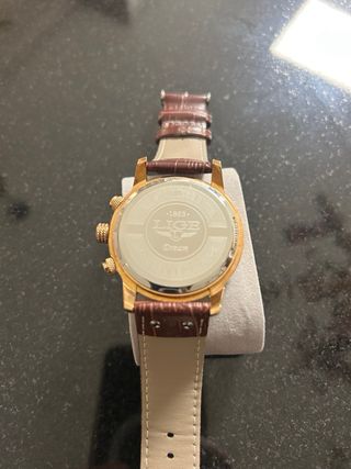 RELOJ LIGE HOMBRE DORADO y MARRÓN