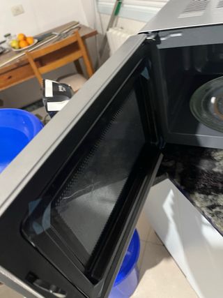 Microondas Orbegozo plateado