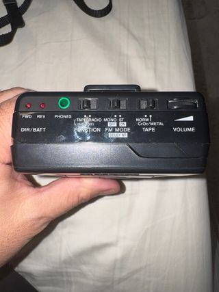 Sony Walkman WM-F2085 Radio Cassette FM/AM