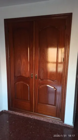 Puertas de armario empotrado de madera