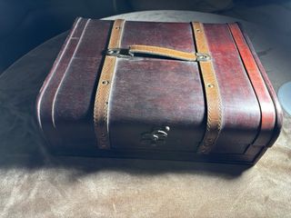 Juego copas y bandeja en maletín