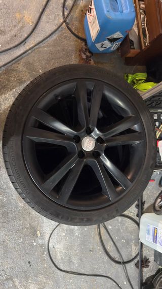 Llantas Seat FR Negras