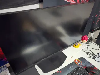 Monitor MSI MAG 27 pulgadas 4k 160hz 0.5 ms