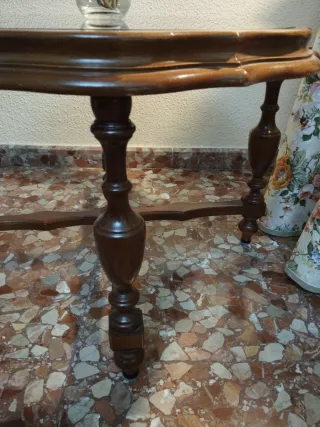 Mesa auxiliar madera y cristal