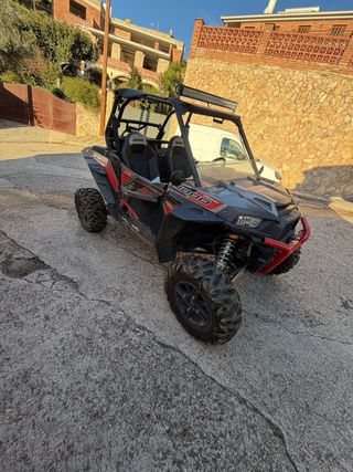 Polaris RZR 1000
