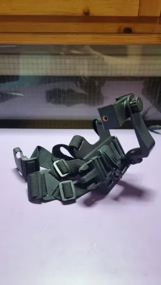 Soporte de pecho para móvil