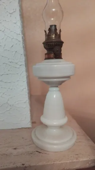 Lámpara de aceite de cristal y metal