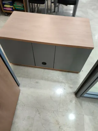 Mueble de oficina madera y metal