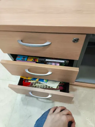 Mueble de oficina madera y metal