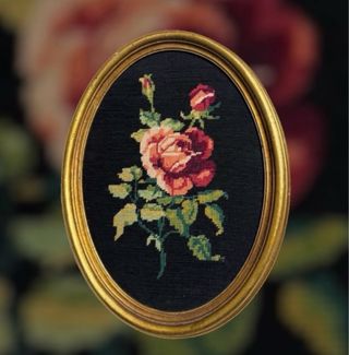 Cuadro Ovalado Vintage Rosas Bordadas