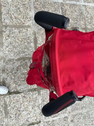 Silla de paseo Maclaren roja