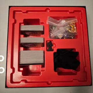 Clank! Una Aventura de Construcción de Mazos