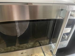 Microondas LG plateado
