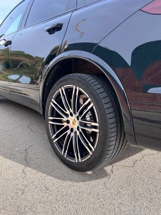 Porsche Cayenne turbo S, año 2016