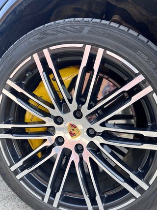 Porsche Cayenne turbo S, año 2016