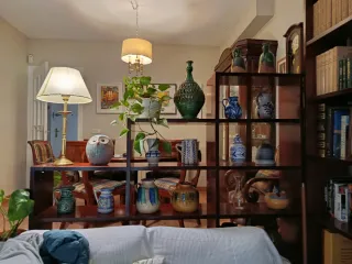 Estantería escalonada de madera