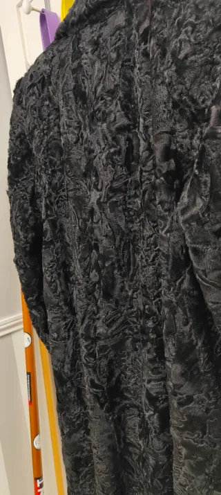 Abrigo de Astracán Negro Auténtico Premium