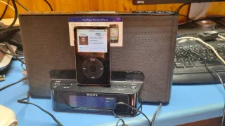 iPod Classic 5ª Gen 30GB negro + Altavoz de regalo