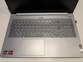 Lenovo Thinkbook 15 - con cargador
