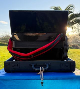 Acordeón Royal Standard Montana 120 Bajos