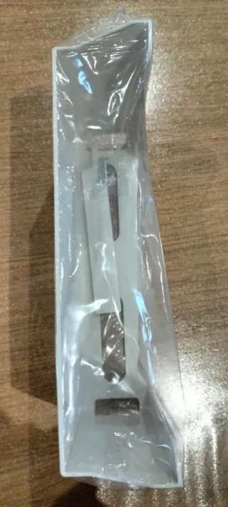 Scatola salva spazio per modem WiFi