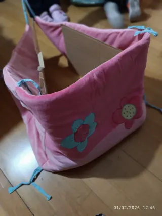 Chichonera cuna rosa flores