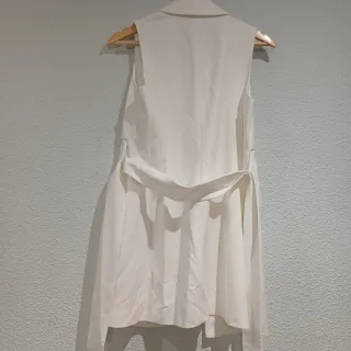 Chaleco largo blanco Zara