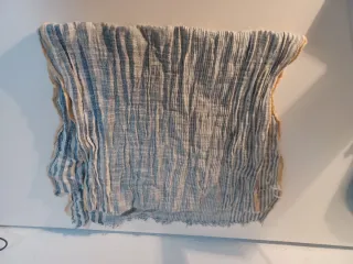 Bufanda de rayas sin usar