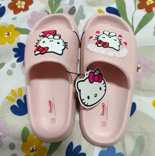Chanclas Hello Kitty plataforma rosa