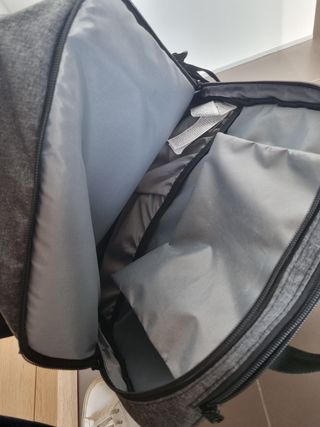 COMO NUEVA Mochila Decathlon Essential 33L