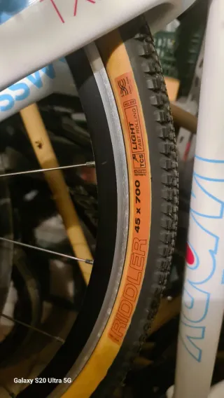 Bicicleta Gravel WORK Blanca