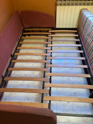 Sofá Cama Tela Multicolor. Se puede entregar.