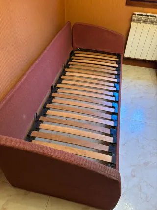 Sofá Cama Tela Multicolor. Se puede entregar.