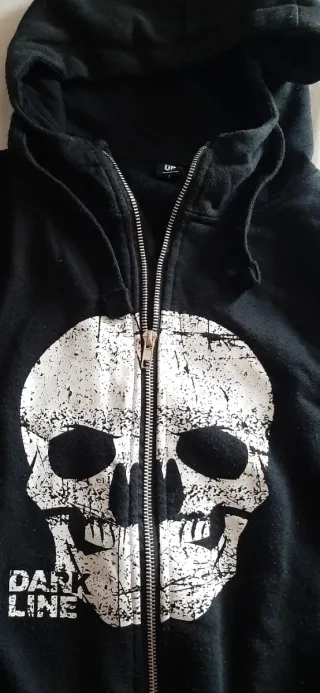 Lote Ropa: Sudaderas Calavera y Thrasher