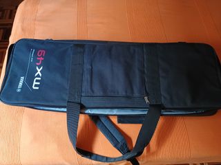 Teclado M-Audio Oxygen49 + Funda