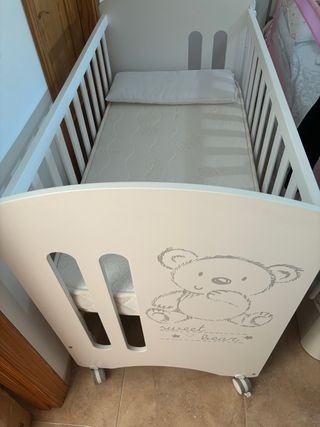 Cuna blanca con osito sweet bear