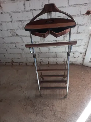 Perchero de pie madera y metal